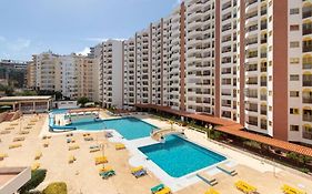 Rocha Apartment Club